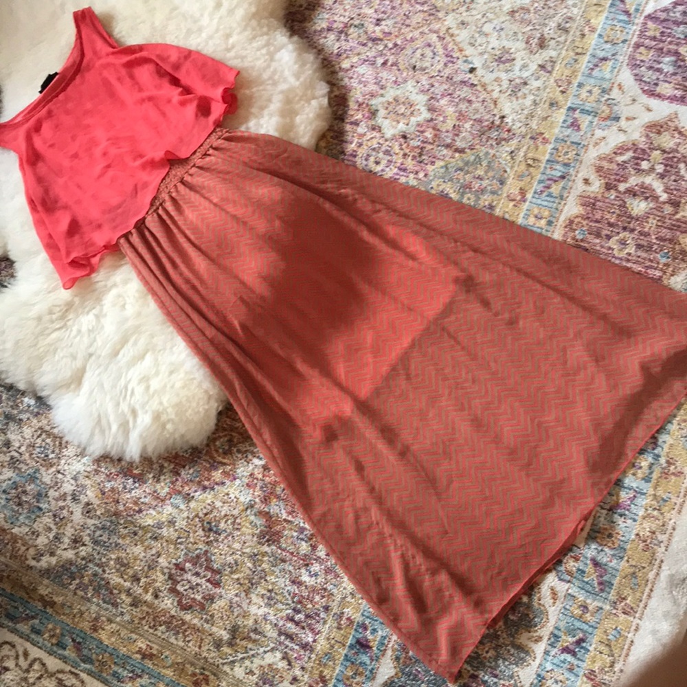 super cute sheer maxi dress with built in slip!